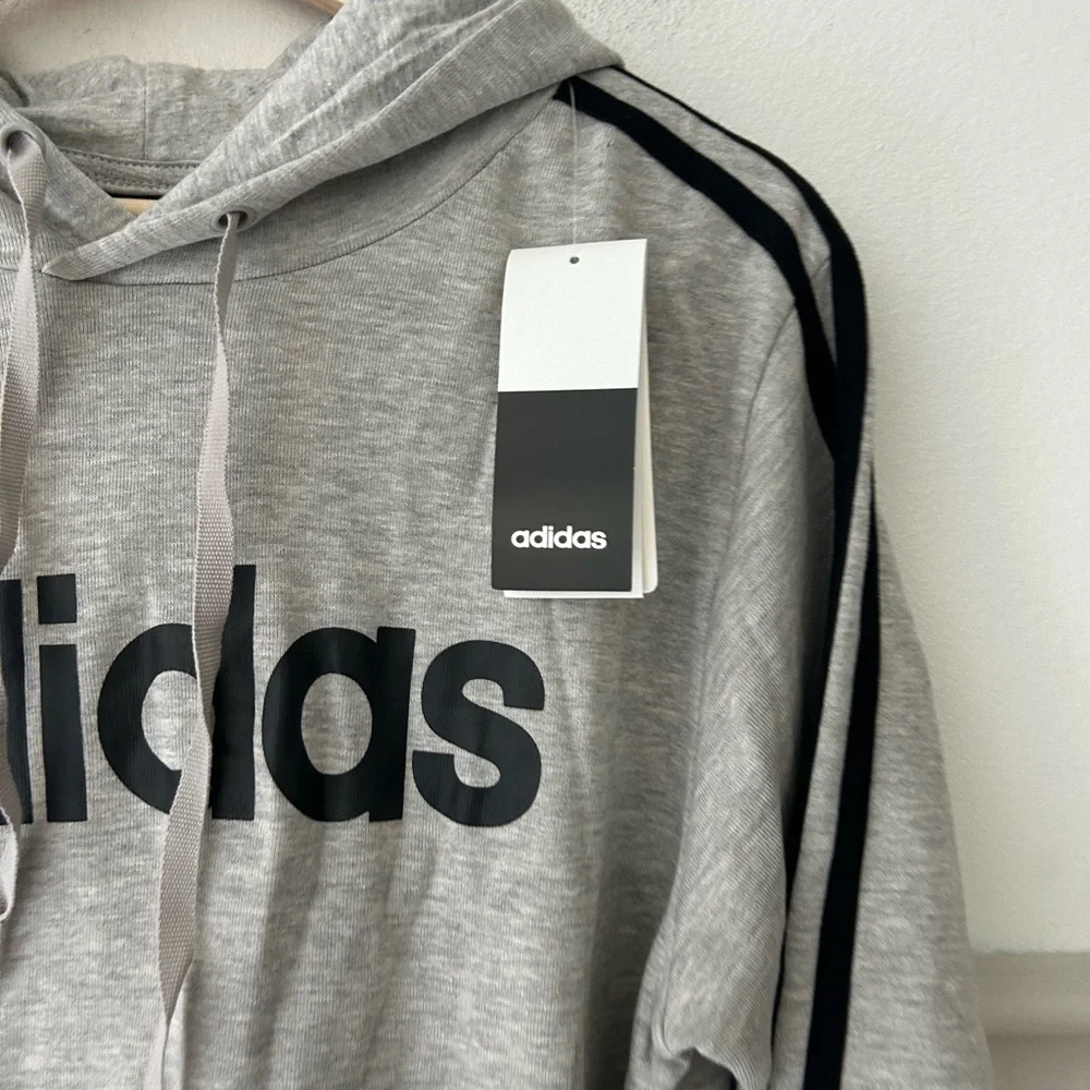⭐️ NEW Adidas Men's Small 3 Stripes Gray Hoodie Sweater